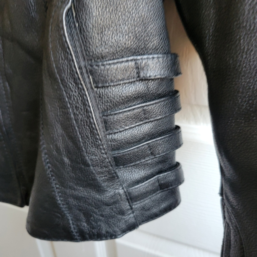 First Classics Leather Jacket Size Medium - image 4